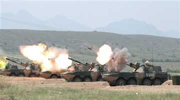 Wheeled self-propelled howitzer systems fire 122mm shells