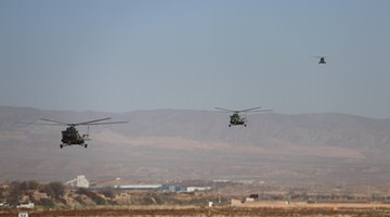 Multi-type choppers conduct flight training