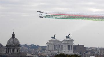Italy's National Unity and Armed Forces Day marked in Rome