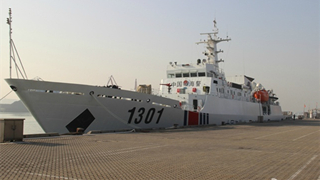 China Coast Guard vessels patrol Diaoyu Islands