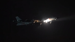 Bombers conduct 6-hour-long night combat flight training