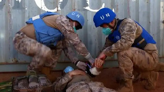 Chinese peacekeepers to Mali provide combat wound treatment training for Egyptian peers