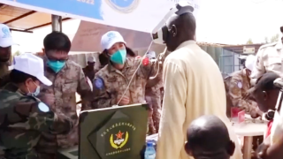 Chinese peacekeepers provide health consultation to UN counterparts in Mali